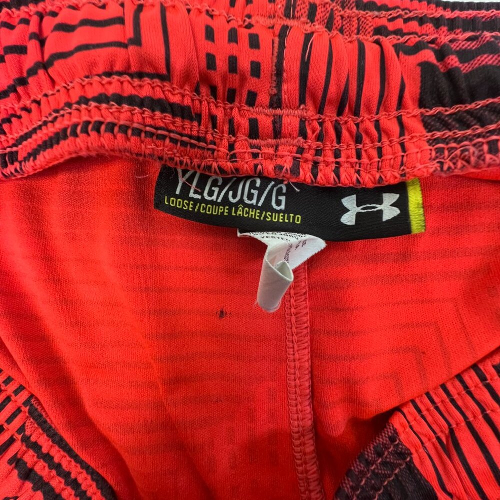 Under Armour Boys YLG Red Black Athletic Shorts Eliminator Loose Fit 10" Inseam - Picture 5 of 7